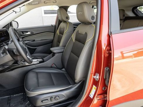 Used 2024 Chevrolet Trax ACTIV w/ Driver Confidence Package FWD image 13