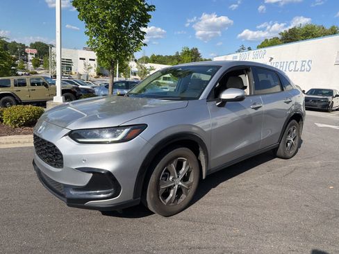 Used 2023 Honda HR-V EX-L image 5