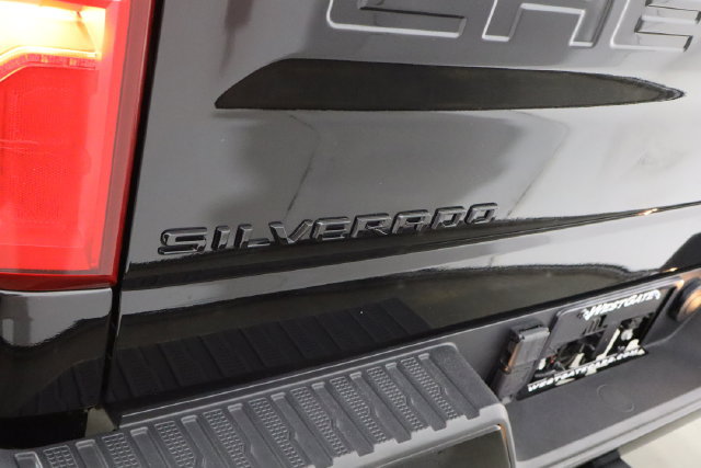 Used 2024 Chevrolet Silverado 1500 High Country w/ Midnight Edition AWD/4WD image 40