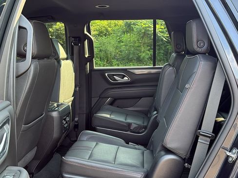 Used 2022 Chevrolet Tahoe RST w/ Sport Performance Package AWD/4WD image 23