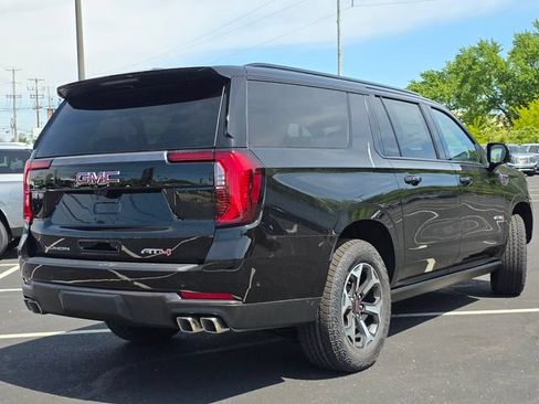 New 2026 GMC Yukon XL AT4 Ultimate w/ LPO, Floor Liner Package AWD/4WD image 17