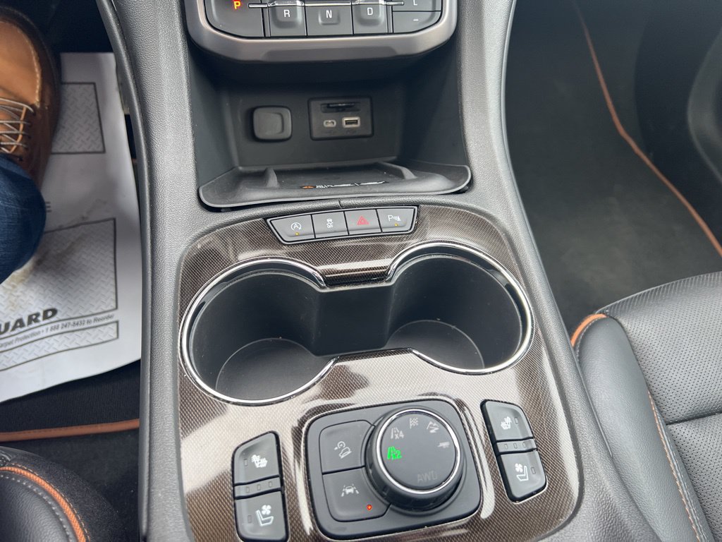 Used 2023 GMC Acadia AT4 w/ Technology Package AWD/4WD image 34