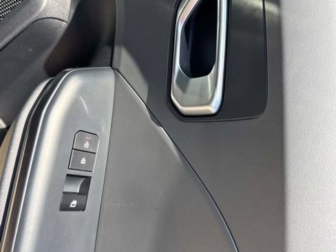 Used 2025 Kia K4 FWD image 19