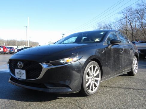 Used 2020 MAZDA MAZDA3 Sedan w/ Select Package image 2