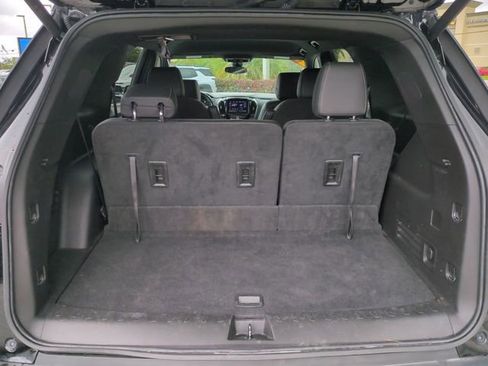 Certified 2023 Chevrolet Traverse LT FWD image 14