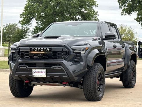 New 2026 Toyota Tacoma TRD Pro AWD/4WD image 3