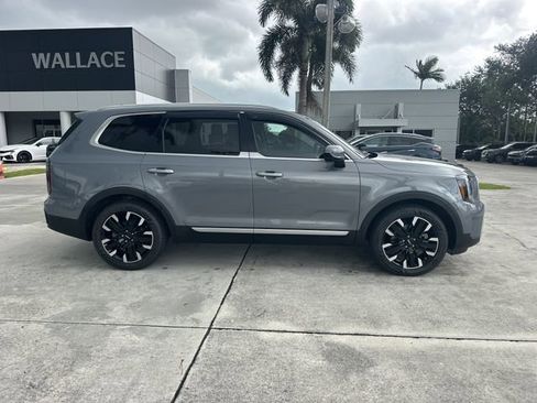 Certified 2024 Kia Telluride SX w/ Towing Package FWD image 5