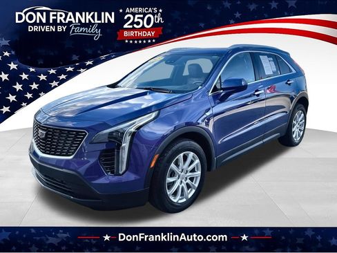 Used 2023 Cadillac XT4 Luxury w/ Cold Weather Package AWD/4WD image 1