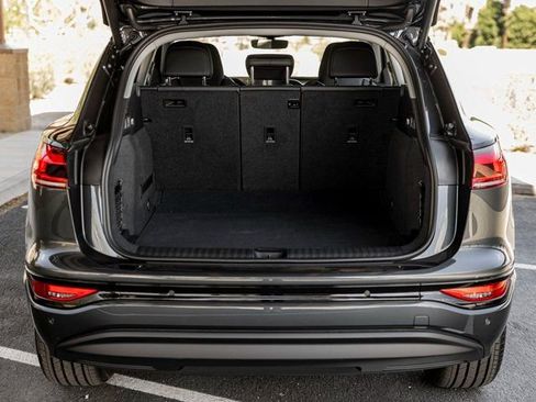 Certified 2025 Audi Q6 e-tron Premium Plus w/ Premium Plus AWD/4WD image 22