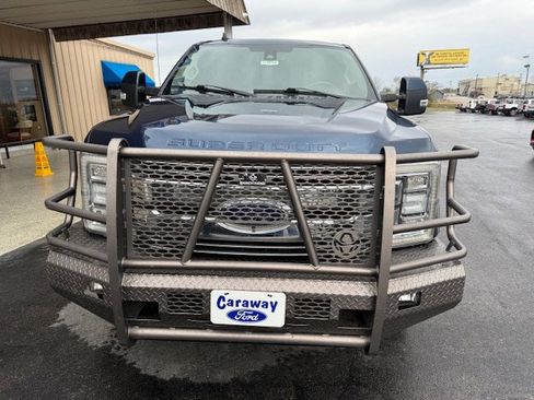 Used 2019 Ford F350 Lariat w/ Lariat Ultimate Package image 4