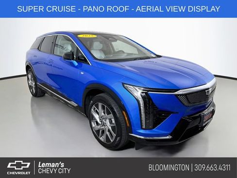Used 2025 Cadillac Optiq Luxury 1 AWD/4WD image 1