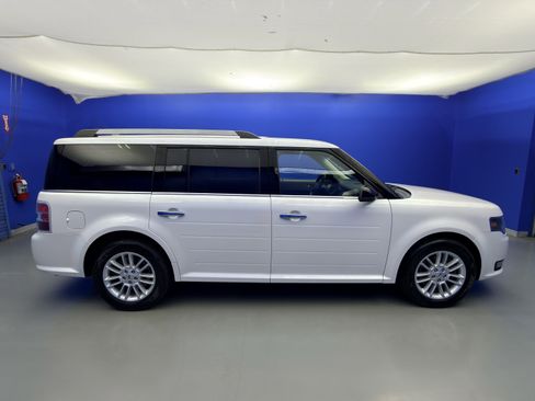 Used 2018 Ford Flex SEL w/ Equipment Group 202A FWD image 8