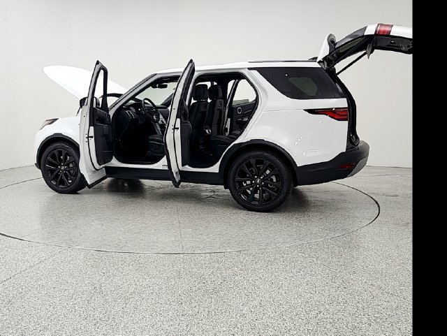 New 2026 Land Rover Discovery S AWD/4WD image 12