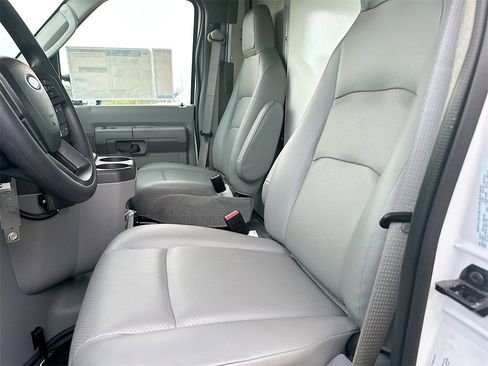 New 2025 Ford E-350 and Econoline 350 Super Duty w/ Power Equipment Group image 7