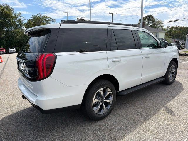 New 2027 Ford Expedition Active AWD/4WD image 3