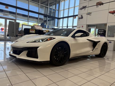 Used 2026 Chevrolet Corvette Z06 RWD image 1