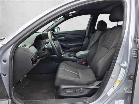 Used 2023 Honda Accord Sport image 11
