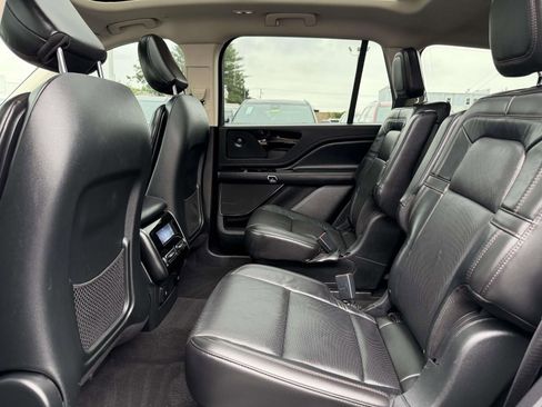 Used 2022 Lincoln Aviator Reserve w/ Elements Package Plus AWD/4WD image 23