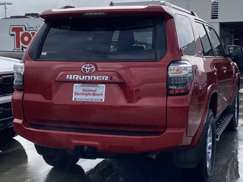 Certified 2024 Toyota 4Runner SR5 image 4