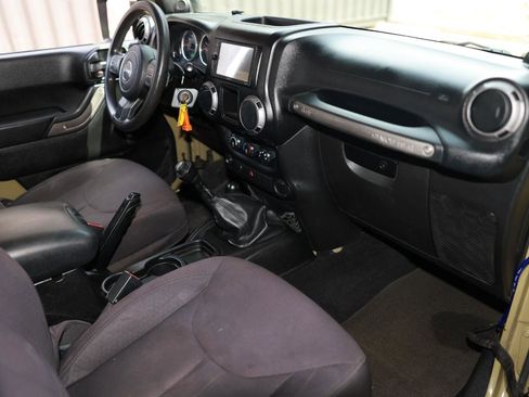 Used 2013 Jeep Wrangler Sport image 18