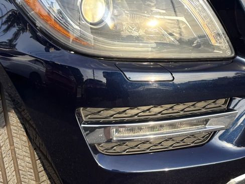 Used 2013 Mercedes-Benz GL 450 4MATIC w/ Premium 1 Pkg image 7