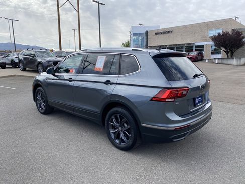 Certified 2022 Volkswagen Tiguan SE w/ Panoramic Sunroof Package image 51