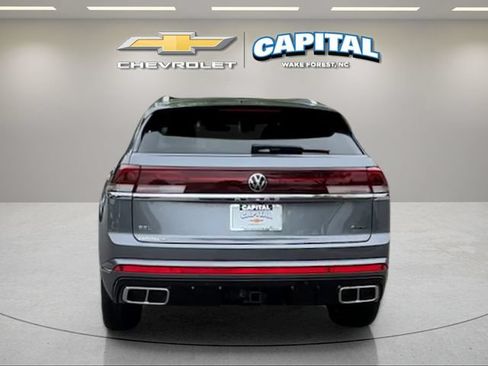 Used 2024 Volkswagen Atlas Cross Sport SEL Premium R-Line AWD/4WD image 4