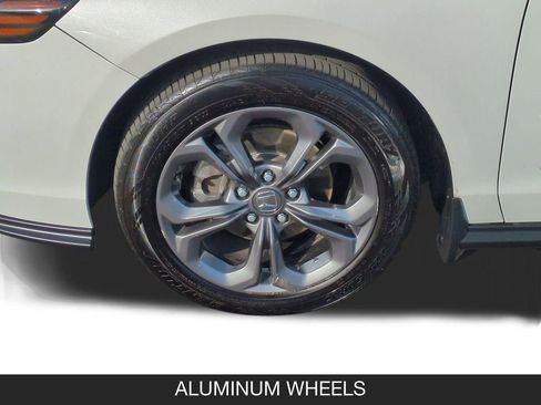 Used 2023 Honda Accord EX image 13