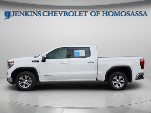 Used 2024 GMC Sierra 1500 SLT image 5