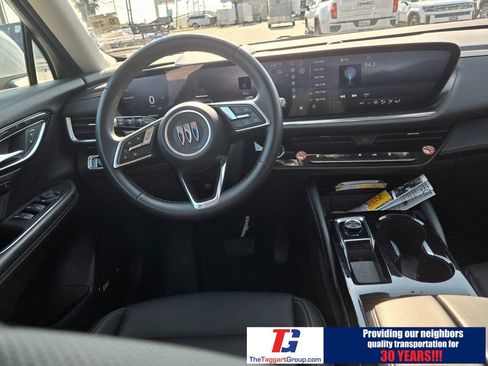 Used 2024 Buick Envision Preferred image 2