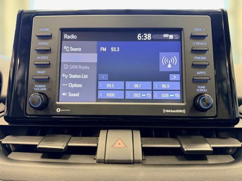 Used 2022 Toyota RAV4 XLE w/ Convenience Package image 14