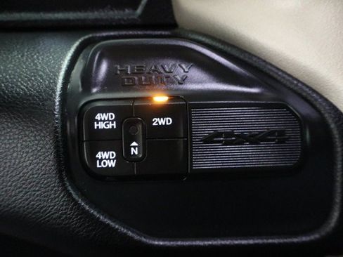 Used 2022 RAM 2500 Laramie AWD/4WD image 38