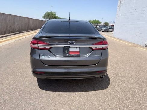 Used 2017 Ford Fusion Energi Titanium FWD image 7