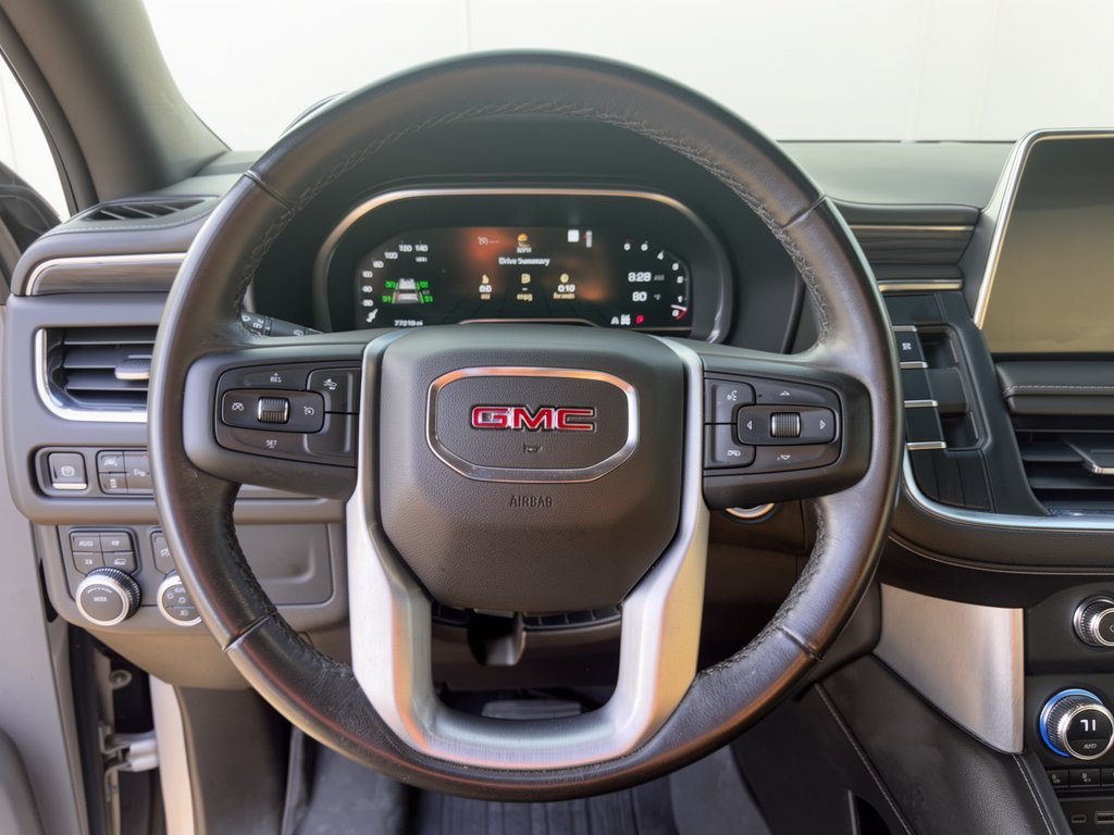 Used 2023 GMC Yukon XL SLT AWD/4WD image 10
