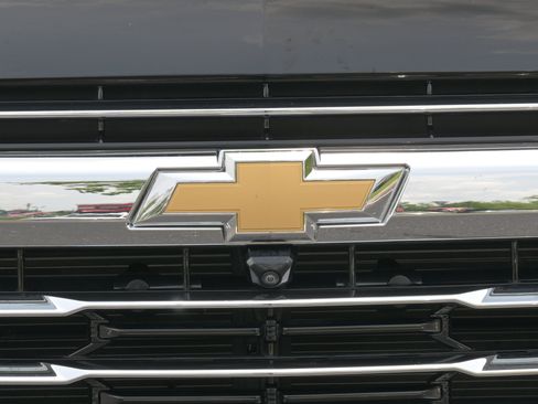 Used 2025 Chevrolet Tahoe LT RWD image 40