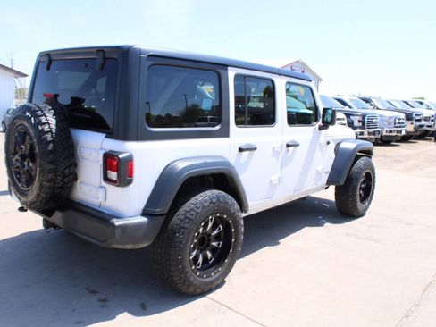Used 2019 Jeep Wrangler Unlimited Sport S AWD/4WD image 8