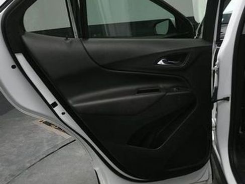 Used 2023 Chevrolet Equinox LT AWD/4WD image 15