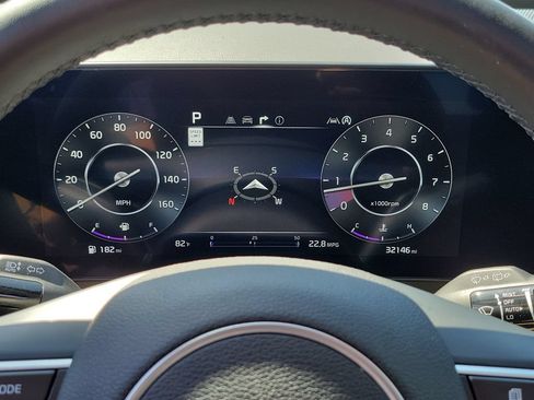 Used 2025 Kia Sportage SX AWD/4WD image 14