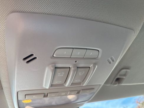 Used 2019 Buick Encore Essence w/ Experience Buick Package image 42