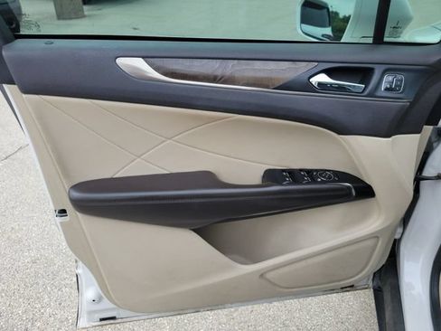 Used 2017 Lincoln MKC Reserve w/ Lincoln MKC Climate Package AWD/4WD image 22