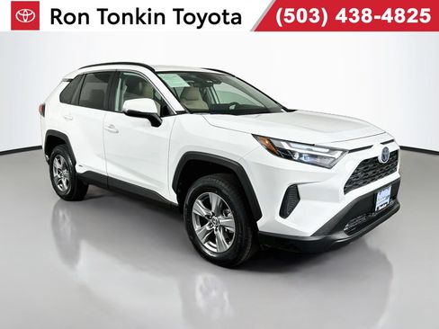 Certified 2022 Toyota RAV4 XLE AWD/4WD image 1