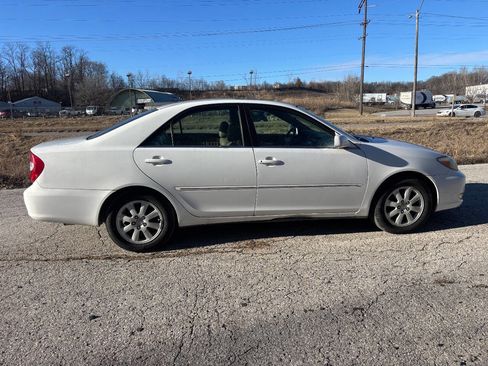 Used 2003 Toyota Camry XLE image 7