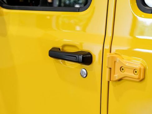 Used 2019 Jeep Wrangler Unlimited Rubicon w/ LED Lighting Group image 44