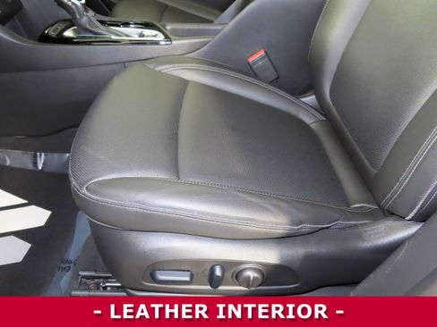 Used 2024 Buick Encore GX Sport Touring w/ Comfort Package image 8