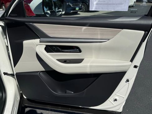 Certified 2024 MAZDA CX-90 Plug-In Hybrid w/ Premium Plus image 15