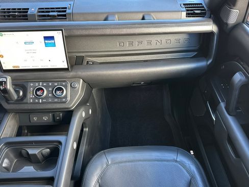 Used 2023 Land Rover Defender 110 V8 image 29