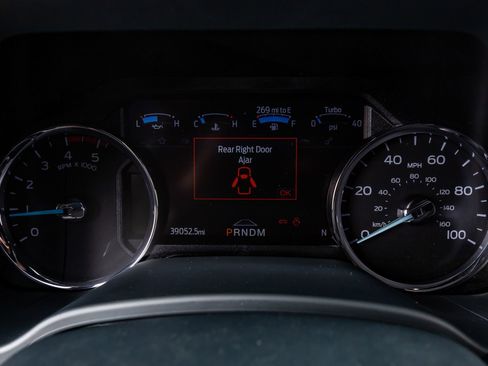 Used 2022 Ford F250 Lariat w/ Tremor Off-Road Package image 16