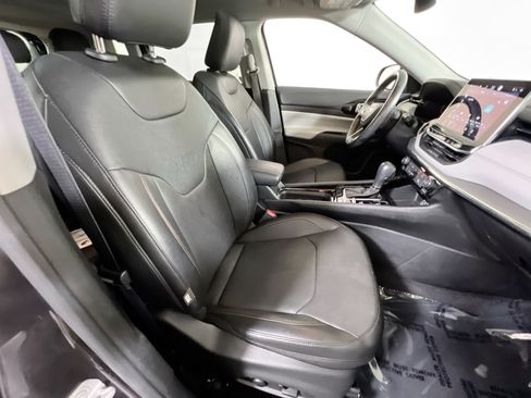 Used 2022 Jeep Compass Limited w/ Elite Group AWD/4WD image 29