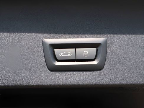 Used 2025 BMW X3 xDrive30i AWD/4WD image 18