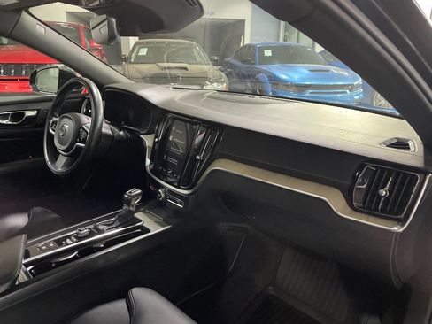 Used 2019 Volvo S60 T6 Inscription image 30